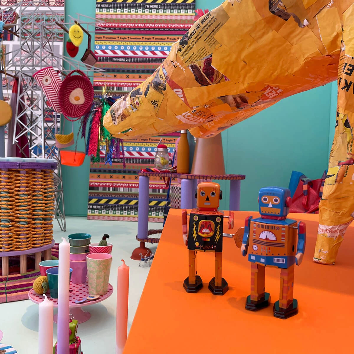 Volcano Bot Wind Up Tin Robot (Limited Edition) By Mr & Mrs Tin - Image 4