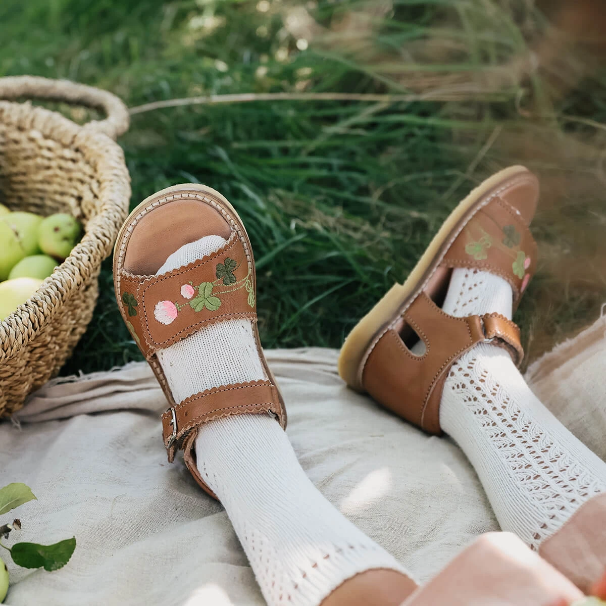 Uniqua Blooming Clover Scallop Velcro Sandal In Latte By Petit Nord - Image 9