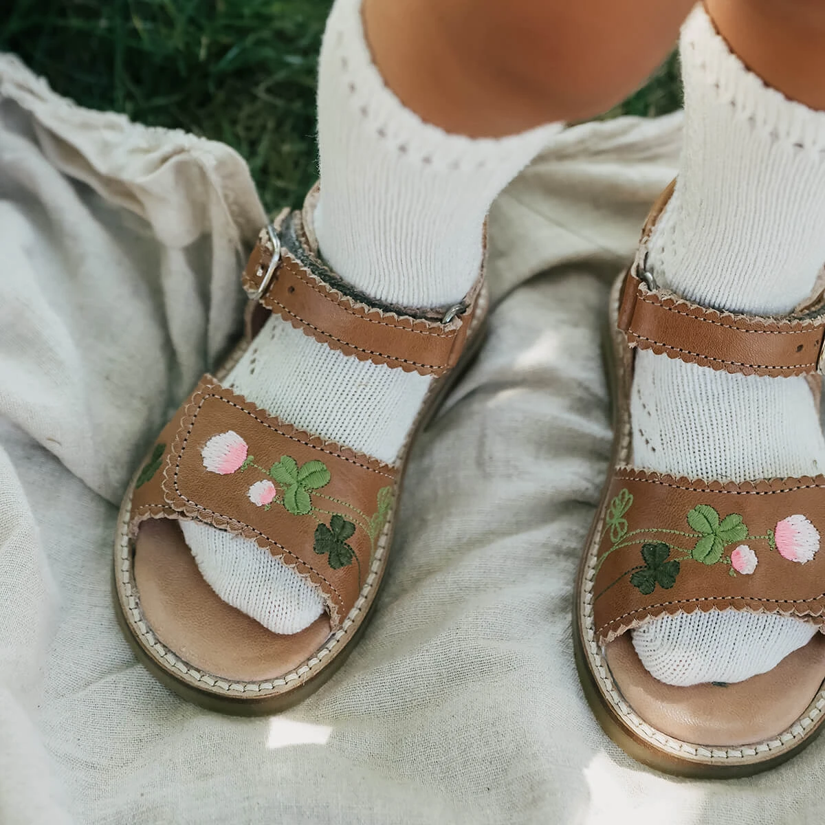 Uniqua Blooming Clover Scallop Velcro Sandal In Latte By Petit Nord - Image 2