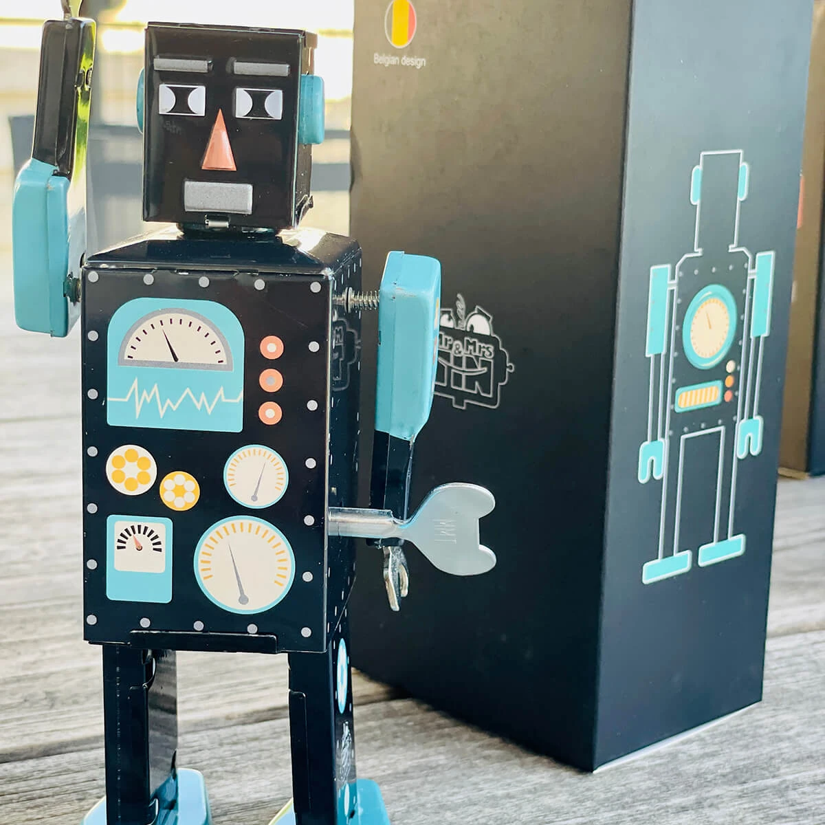 Metiaris Bot Wind Up Tin Robot (Limited Edition) By Mr & Mrs Tin - Image 4