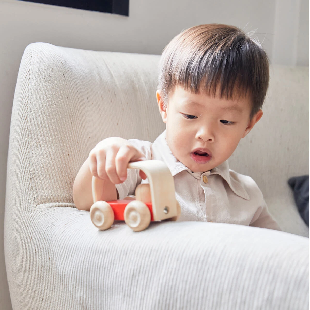 Vroom Bus By PlanToys - Image 4